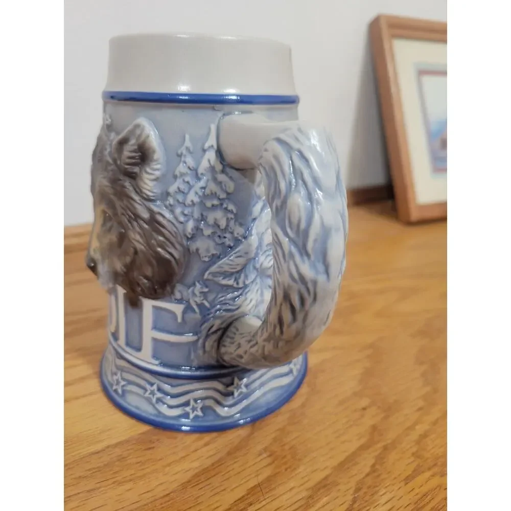 “The Gray Wolf” Stein American Animal Series Tom O'Brien 2000 3D